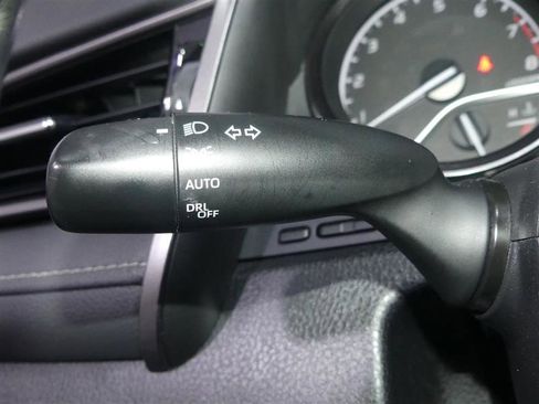 Used 2021 Toyota Camry SE w/ Cold Weather Package image 34