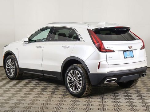 Used 2024 Cadillac XT4 Premium Luxury AWD/4WD image 9