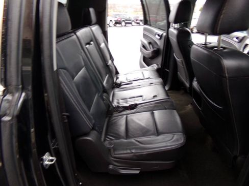 Used 2016 GMC Yukon XL SLE AWD/4WD image 23