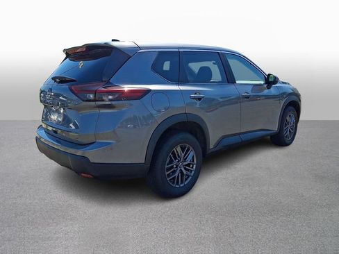 Used 2026 Nissan Rogue SV FWD image 4