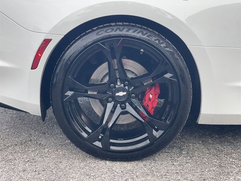 Used 2019 Chevrolet Camaro SS RWD image 30
