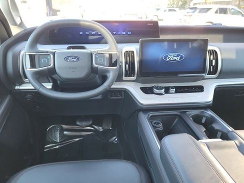 Certified 2025 Ford Expedition Max Active image 18