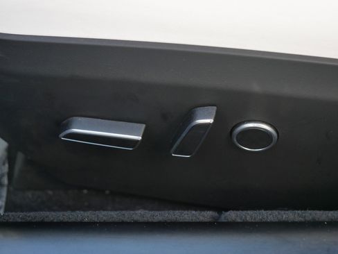 Used 2023 Tesla Model S image 20