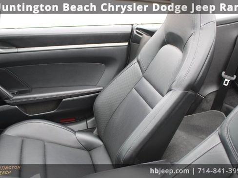 Used 2021 Porsche 911 Carrera w/ Premium Package image 23