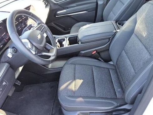 Used 2024 Chevrolet Traverse LS FWD image 5