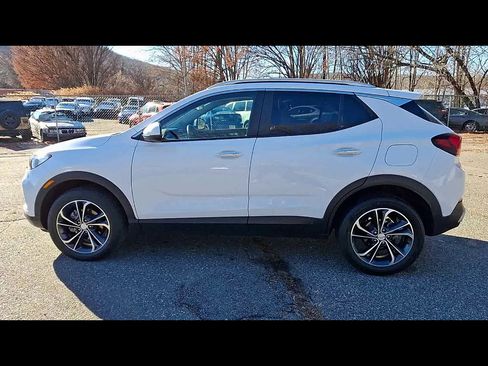 Certified 2022 Buick Encore GX Select image 5