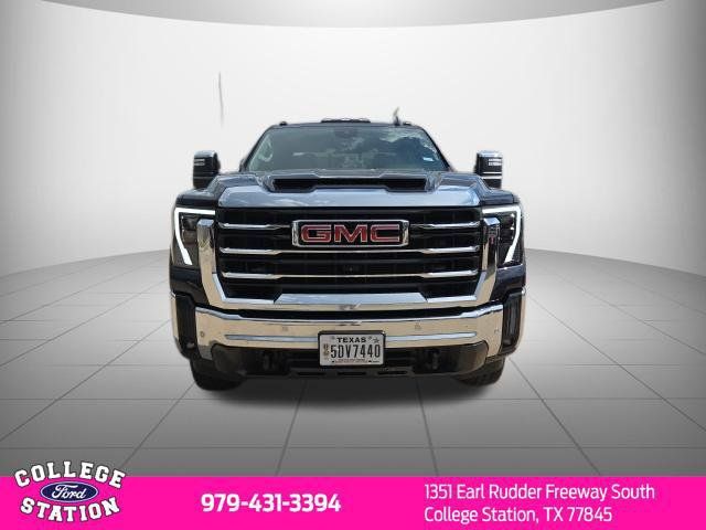Used 2024 GMC Sierra 2500 SLT w/ SLT Premium Package AWD/4WD image 2