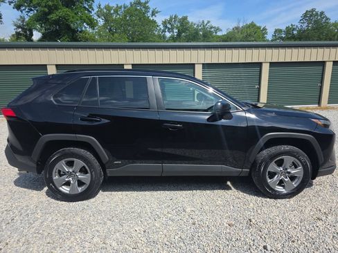 Certified 2025 Toyota RAV4 LE AWD/4WD image 7