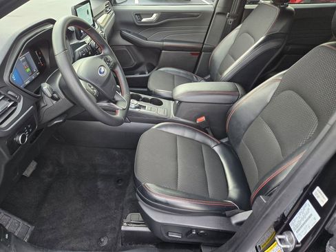 Used 2025 Ford Escape ST-Line image 16
