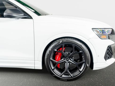 Used 2025 Audi RS Q8 performance image 6