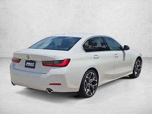 Used 2026 BMW 330i Sedan w/ Premium Package RWD image 5
