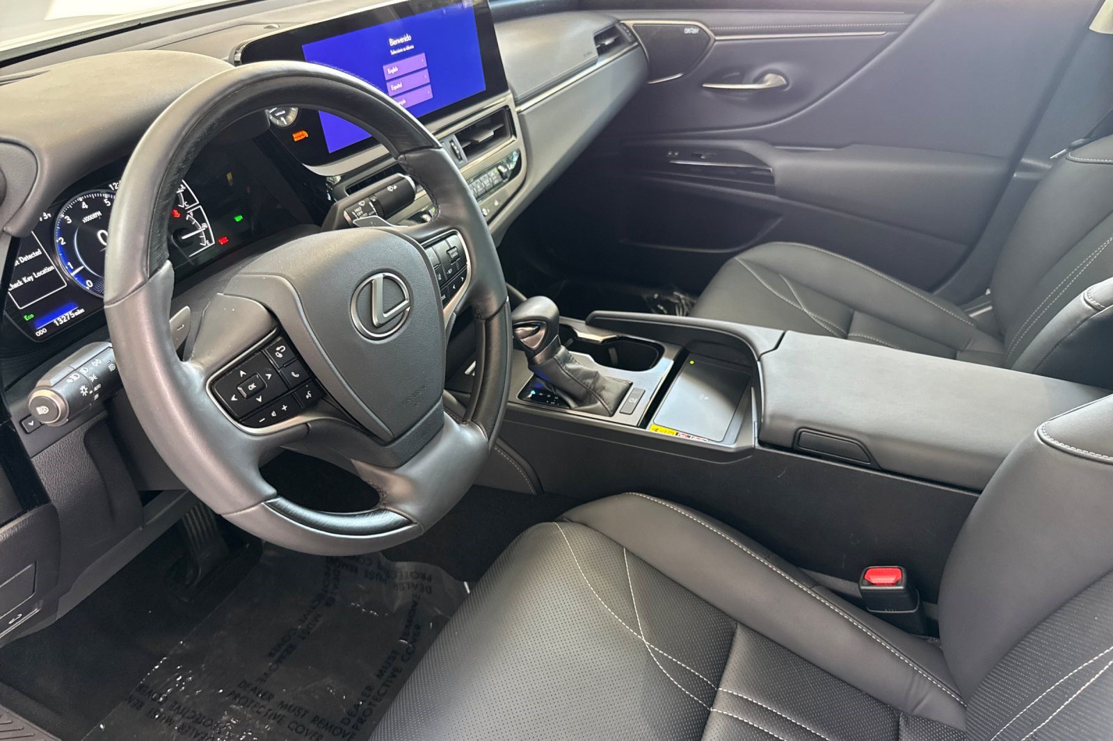 Used 2024 Lexus ES 350 w/ Accessory Package (Z2) FWD image 11
