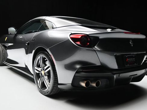 Used 2022 Ferrari Portofino M RWD image 39