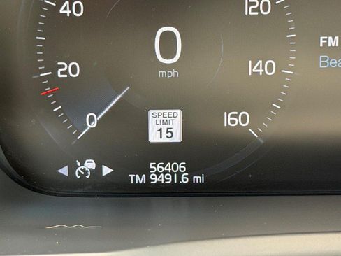 Used 2020 Volvo XC90 T5 Momentum AWD/4WD image 21