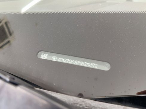 Used 2017 GMC Yukon Denali w/ Open Road Package image 18