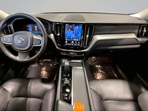 Certified 2024 Volvo XC60 B5 Core w/ Protection Package Premier AWD/4WD image 19