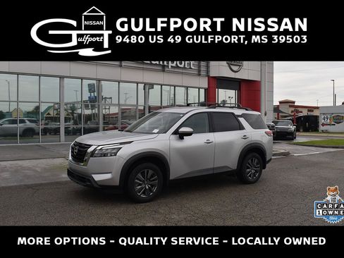 Used 2024 Nissan Pathfinder SV FWD image 1