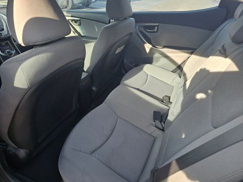 Used 2013 Hyundai Elantra GLS w/ Preferred Pkg image 11