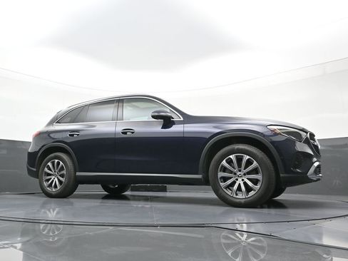 Used 2023 Mercedes-Benz GLC 300 image 23
