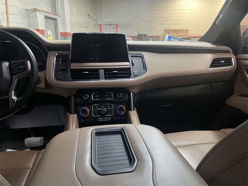 Used 2024 Chevrolet Tahoe Premier image 13