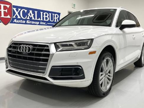 Used 2018 Audi Q5 Prestige w/ Prestige Package AWD/4WD image 9