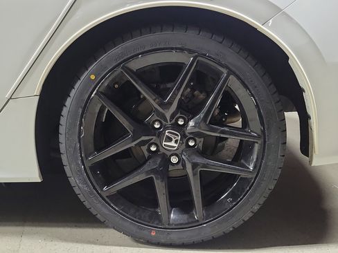 Used 2022 Honda Civic Sport image 6