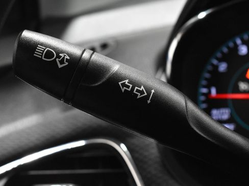 Used 2019 Chevrolet Cruze LT image 12