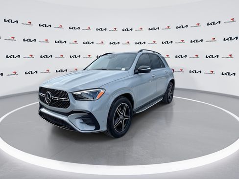 Used 2026 Mercedes-Benz GLE 450e 4MATIC image 4