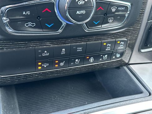 Used 2016 RAM 1500 Limited image 33