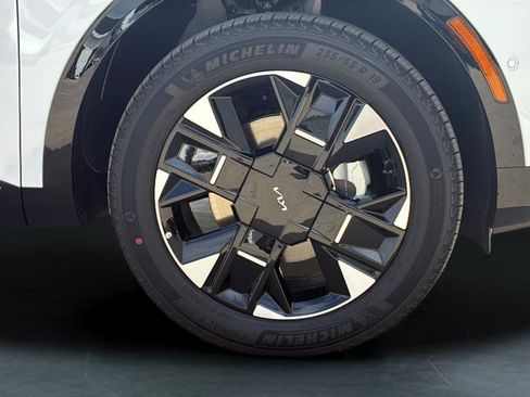 New 2026 Kia Sportage SX image 30