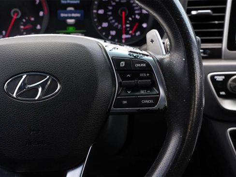 Used 2018 Hyundai Sonata Sport image 11