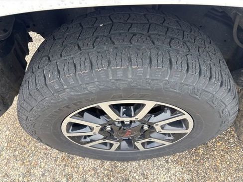 Used 2019 Toyota Tundra SR5 w/ TRD Off Road Package image 5
