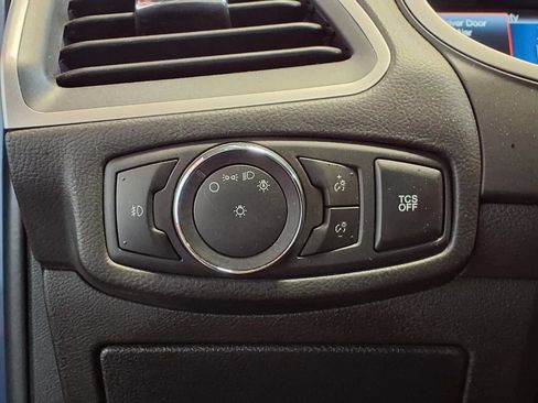 Used 2020 Ford Edge SEL FWD image 18