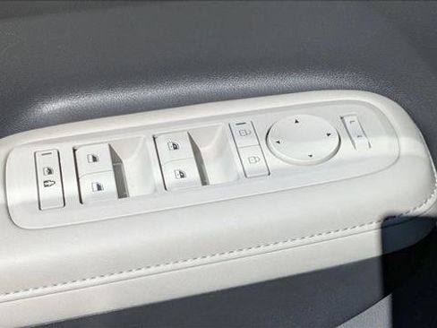 Used 2024 Hyundai Santa Fe SEL image 12