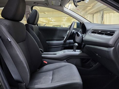 Used 2018 Honda HR-V EX image 23
