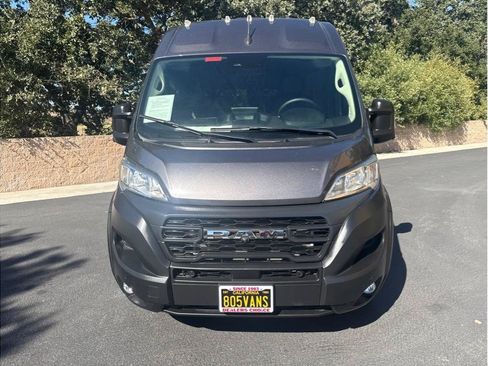 Used 2023 RAM ProMaster 2500 w/ Driver Convenience Group FWD image 4