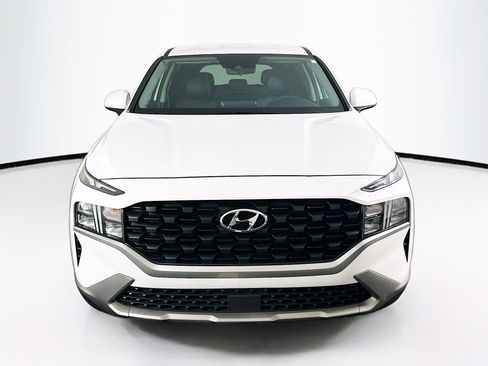 Used 2023 Hyundai Santa Fe SE FWD image 2
