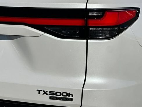 New 2026 Lexus TX 500h AWD image 7