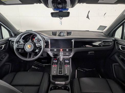 New 2026 Porsche Macan Turbo image 20