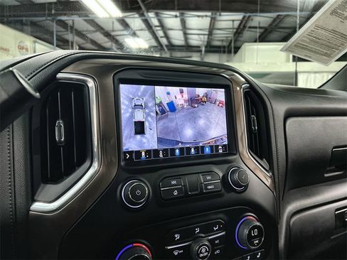 Used 2022 Chevrolet Silverado 2500 High Country image 15