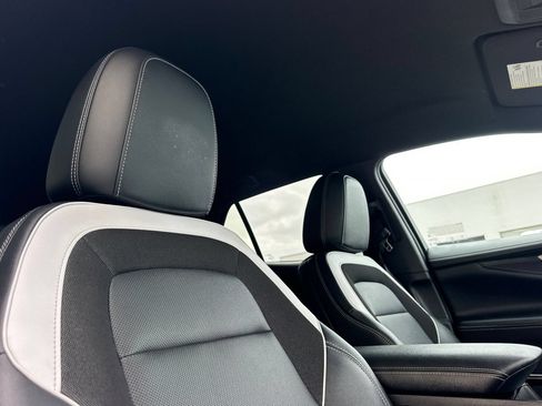 Certified 2024 Chevrolet Blazer EV LT AWD/4WD image 21