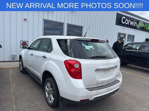 Used 2011 Chevrolet Equinox LS w/ Bluetooth Package FWD image 2