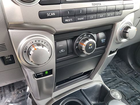 Used 2010 Toyota 4Runner Limited image 15