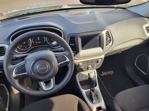 Used 2021 Jeep Compass Sport image 13