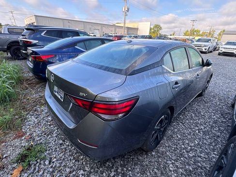 Used 2024 Nissan Sentra SV FWD image 3