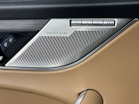 Used 2022 Jaguar F-PACE S image 18