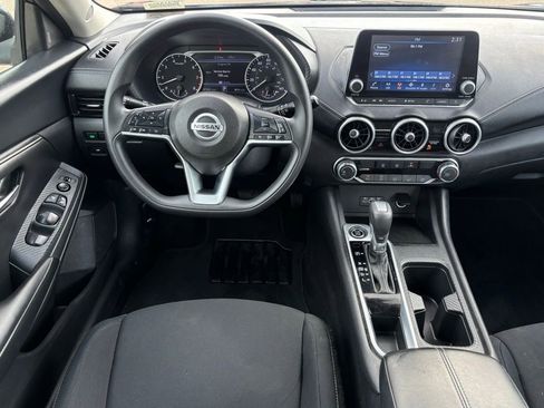 Used 2023 Nissan Sentra SV image 9