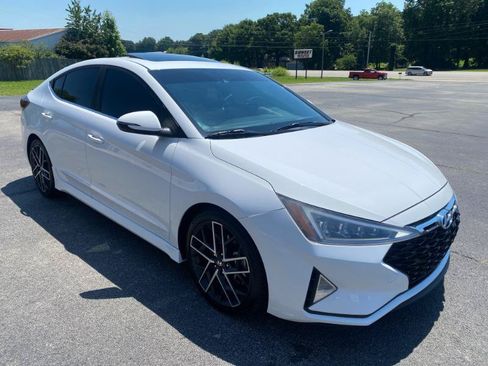 Used 2019 Hyundai Elantra Sport w/ Cargo Package FWD image 4