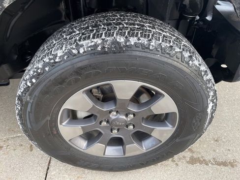 Used 2020 Jeep Wrangler Unlimited Sport S image 17