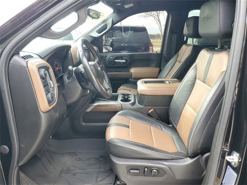 Certified 2022 Chevrolet Silverado 3500 High Country w/ Technology Package image 17